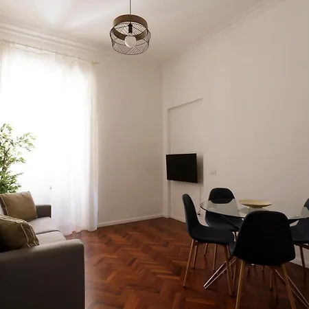 Domus Flavia Close To Colosseum Apartment Rom