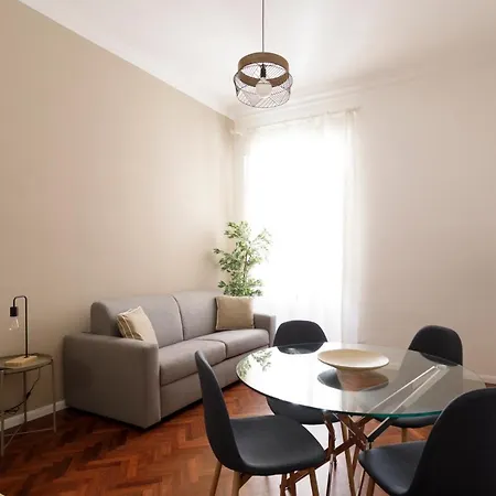 Domus Flavia Close To Colosseum Apartment